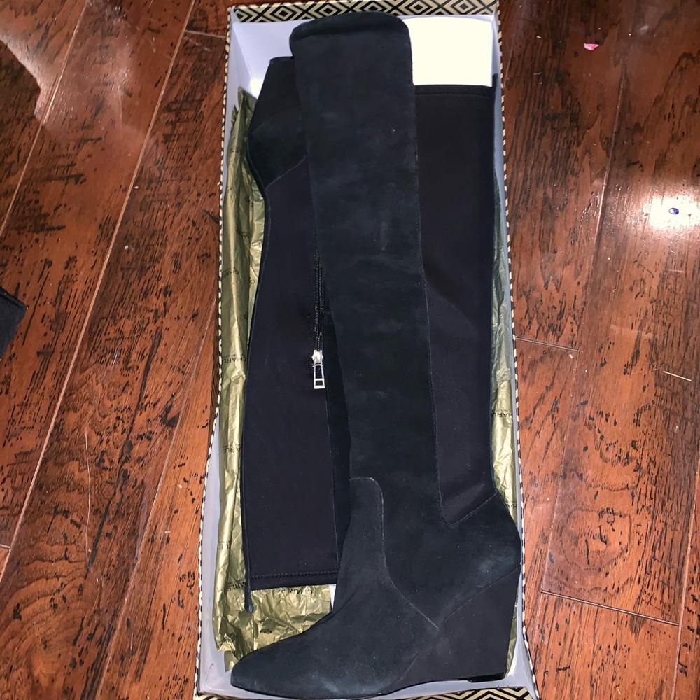 Over the knee suede/synthetic boots